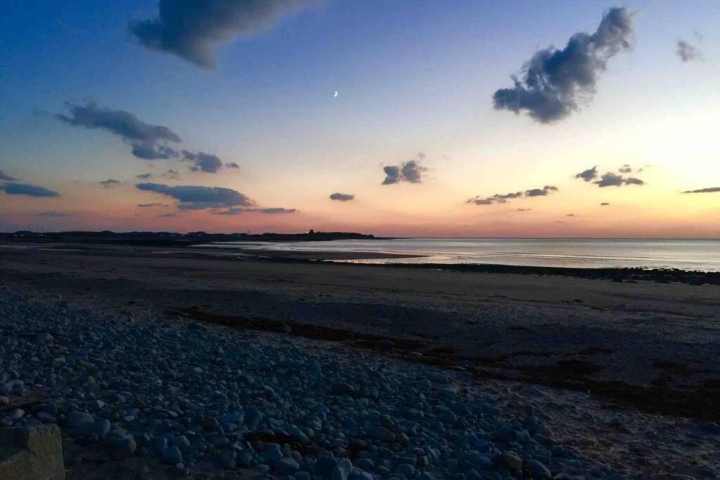 Hendre Fechan Cottage, Nr Barmouth, Pets Welcome, Beautiful Views. Apartment